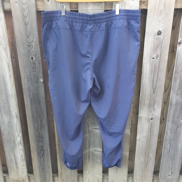 NWOT Amazon Essentials lightweight grey pants - XXL - Picture 5 of 7